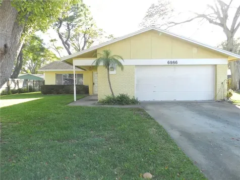6986 Orkney Avenue N St Petersburg FL 33709