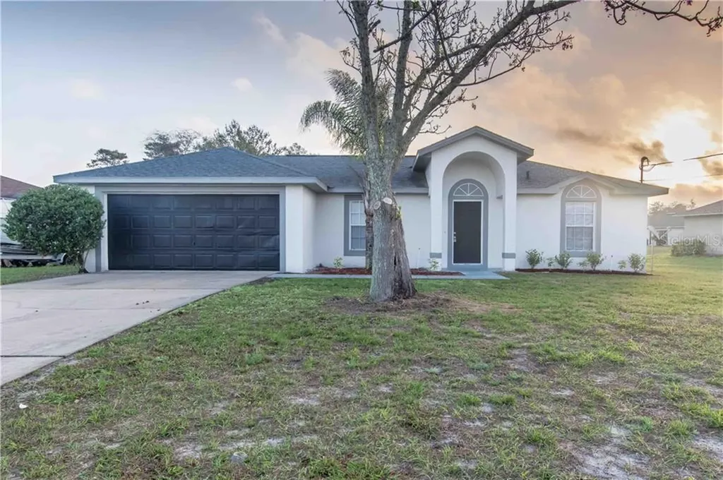 2873 W Huron Drive Deltona FL 32738
