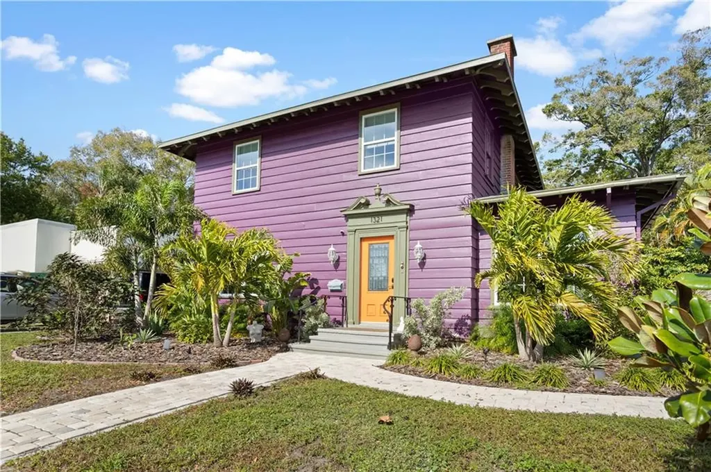 1321 22nd Avenue N St Petersburg FL 33704