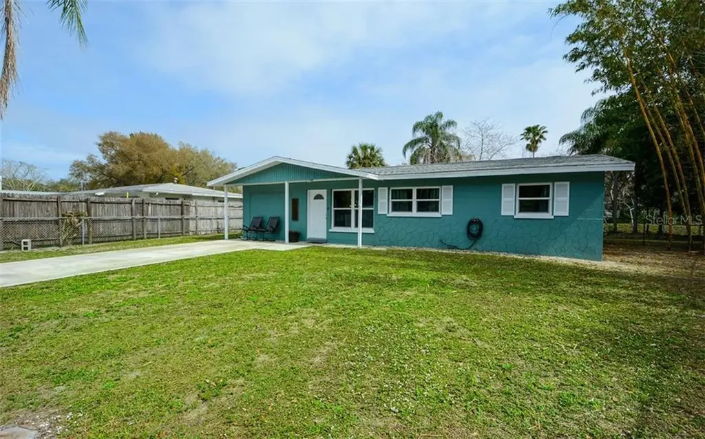 475 Midwest Parkway Sarasota FL 34232