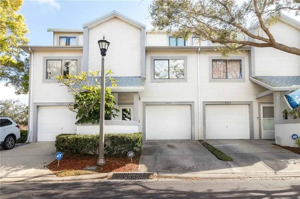 9487 Tara Cay Court Seminole FL 33776