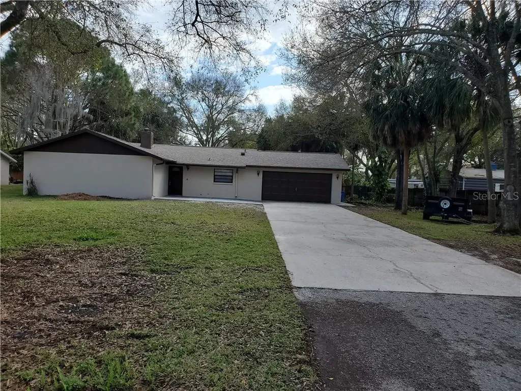 9508 W Cluster Avenue Tampa FL 33615