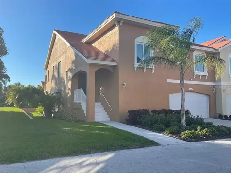 26 Franklin Court S St Petersburg FL 33711