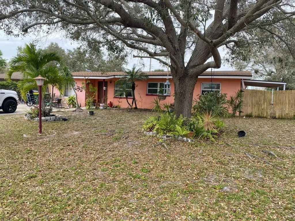 3247 6th Street Sarasota FL 34237