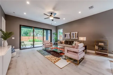 1517 Cloverlawn Avenue Orlando FL 32806