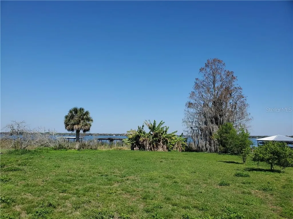16403 E Shirley Shores Road Tavares FL 32778