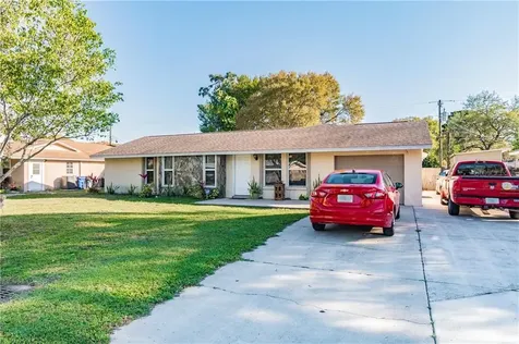3904 San Luis Drive Sarasota FL 34235