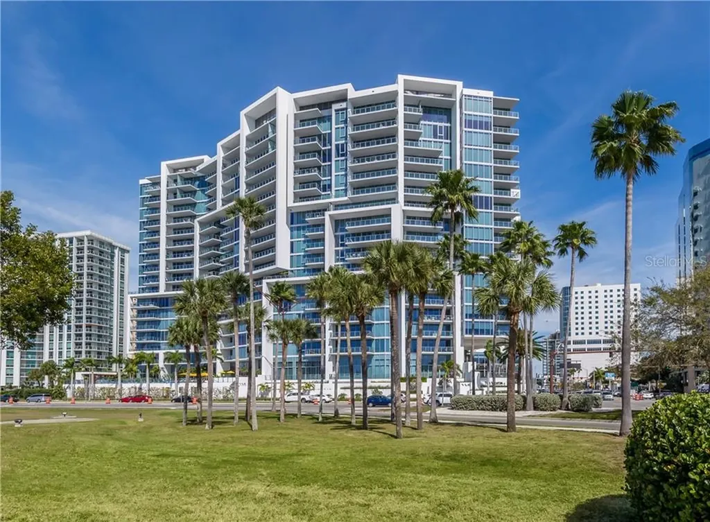1155 N Gulfstream Avenue Sarasota FL 34236