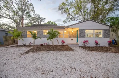 335 Ling A Mor Terrace S St Petersburg FL 33705