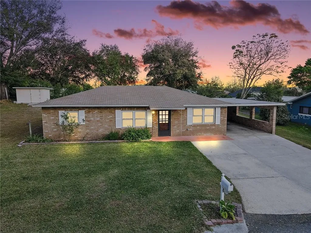 8032 Grovemont Estates Road Groveland FL 34736
