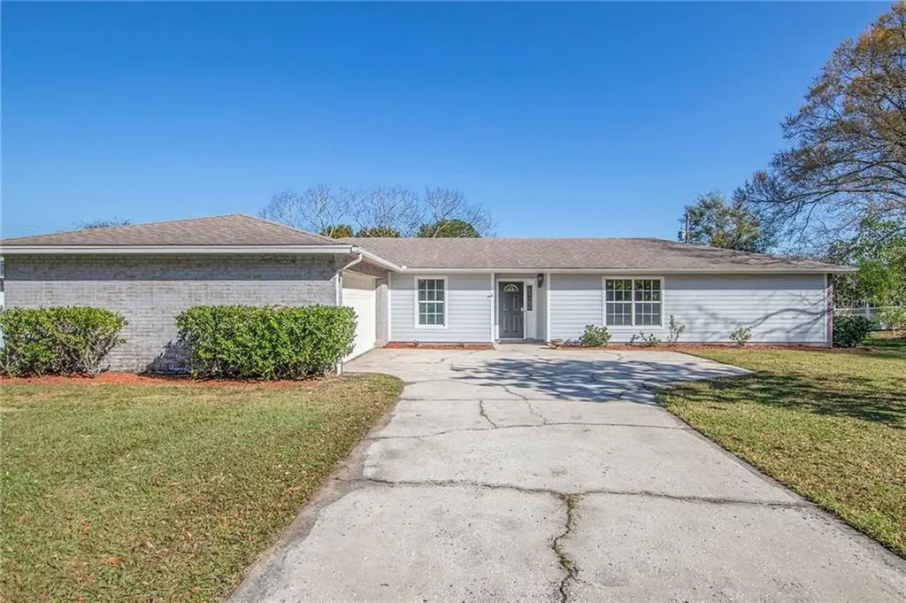 2414 Roslyn Lane Lakeland FL 33812