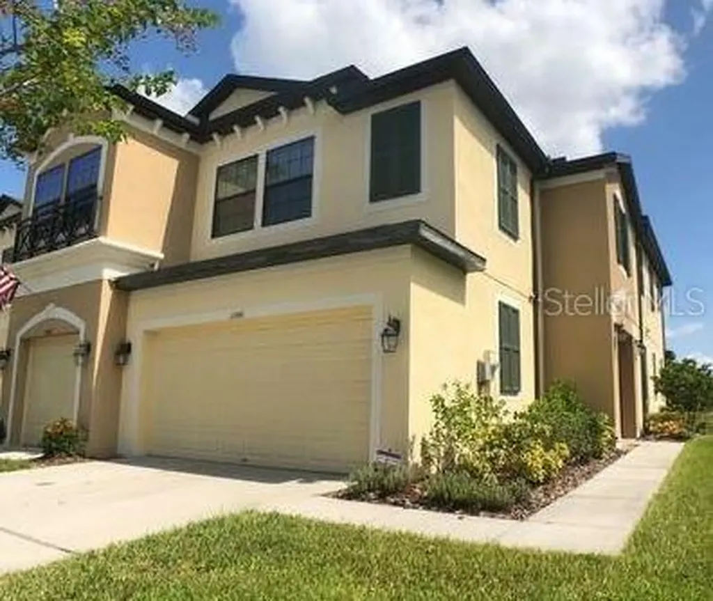 11641 Crowned Sparrow Lane Tampa FL 33626