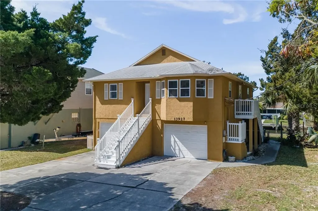 13927 Duley Avenue Hudson FL 34667