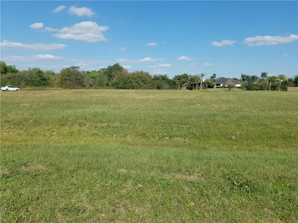 17620 Roanwood Court Parrish FL 34219
