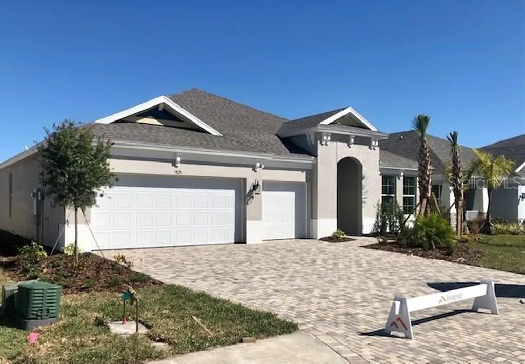 5828 Trevesta Place Palmetto FL 34221