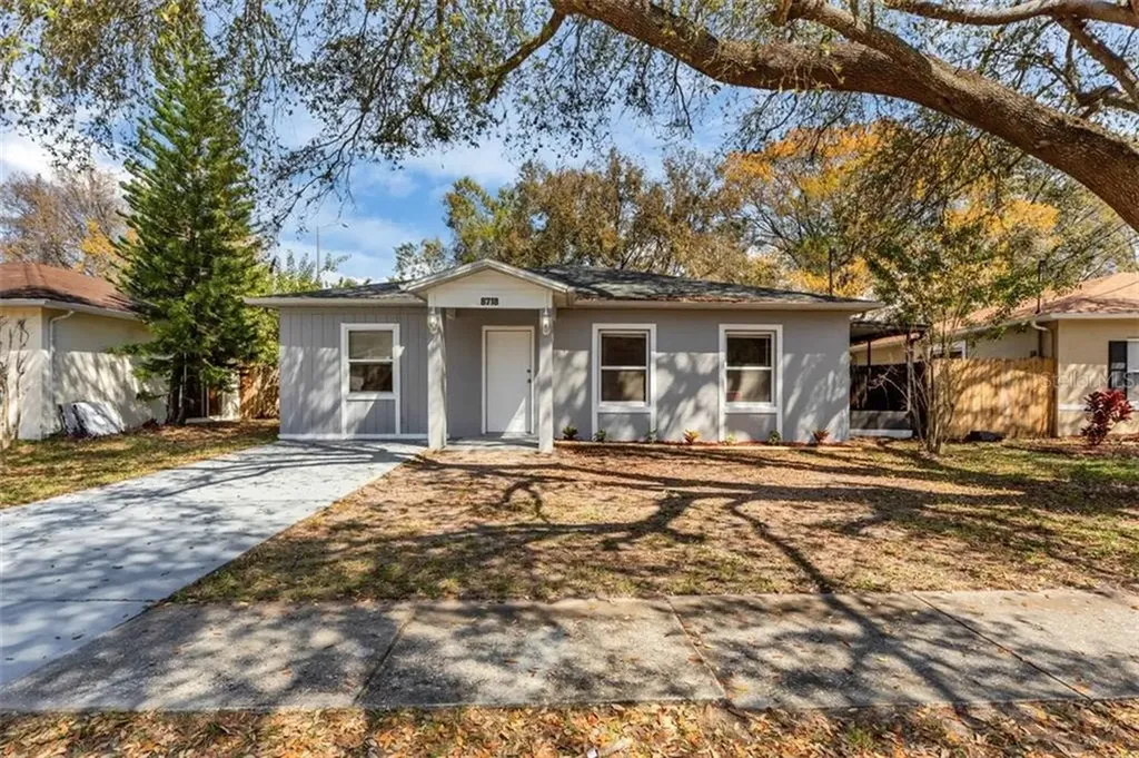 8718 Fish Lake Road Tampa FL 33619
