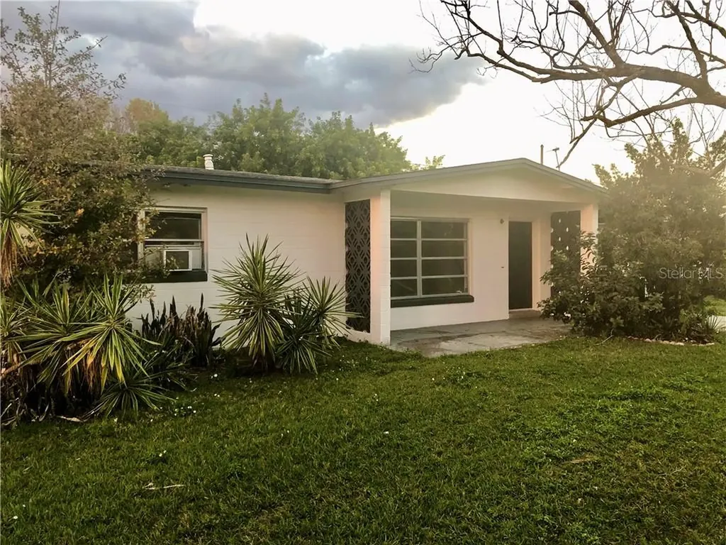 907 Iron Oak Drive Orlando FL 32809