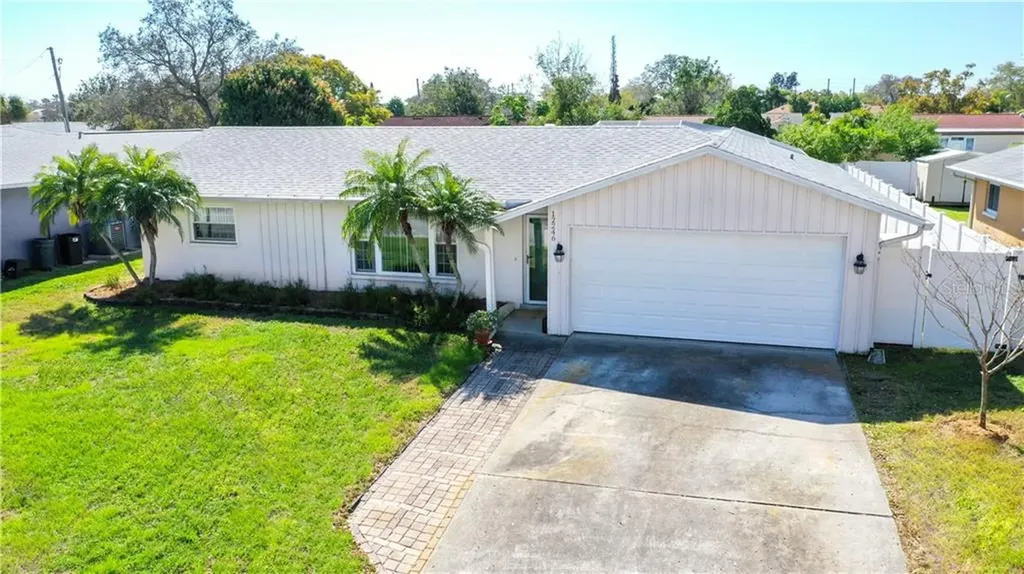 12246 Julia Street Seminole FL 33772
