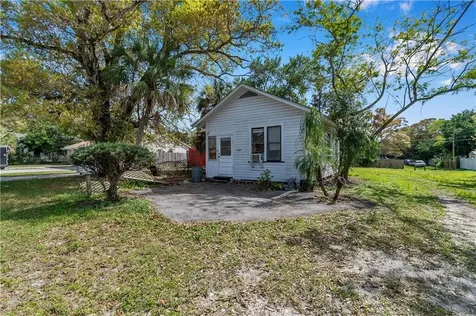 3844 15th Avenue S St Petersburg FL 33711