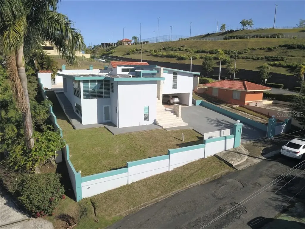 #6 Calle B Gurabo PR 00778