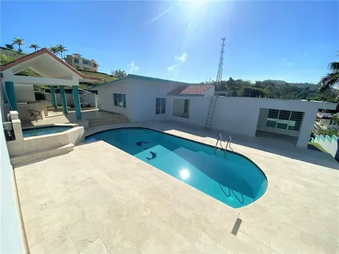 #6 Calle B Gurabo PR 00778