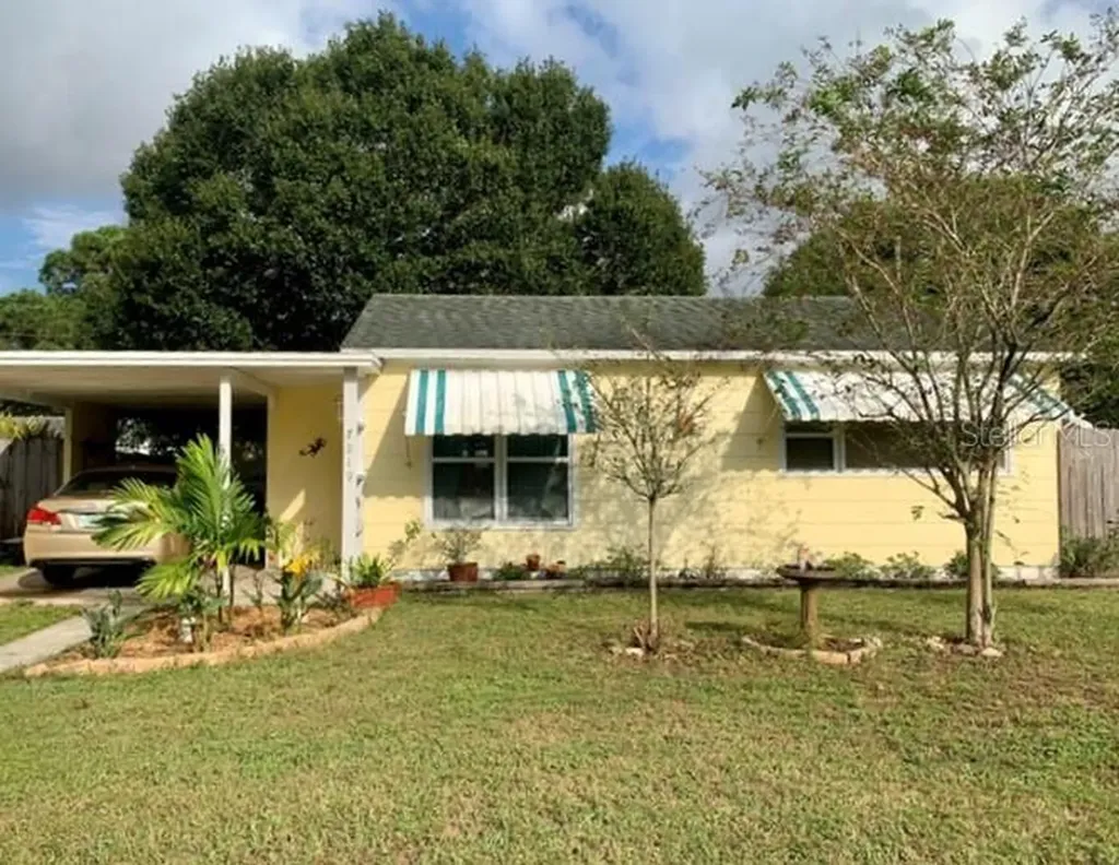7219 13th Street N St Petersburg FL 33702