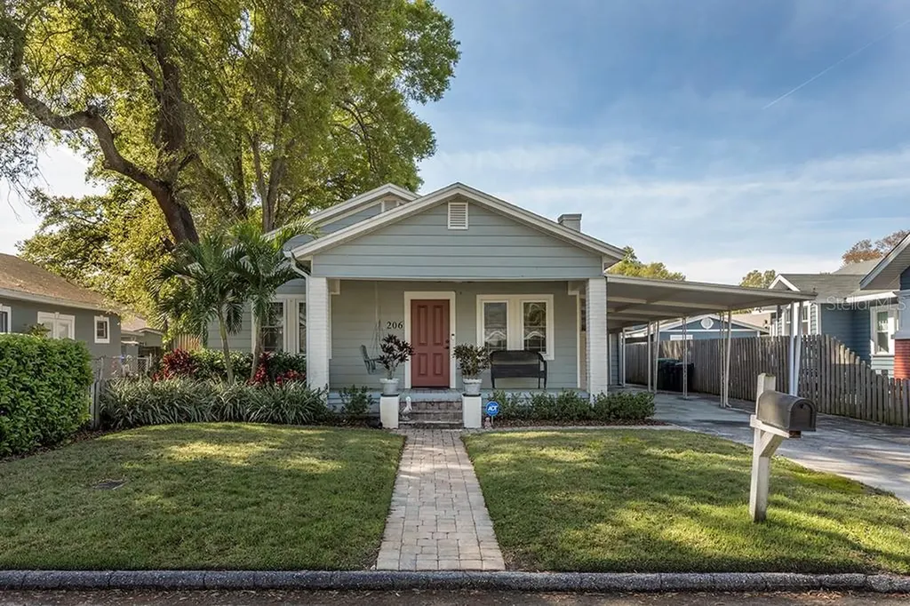 206 W Cayuga Street Tampa FL 33603