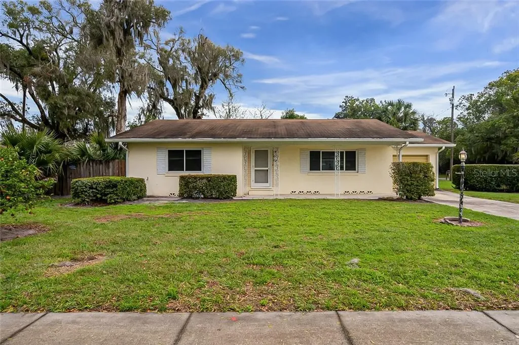 700 N Carpenter Avenue Orange City FL 32763