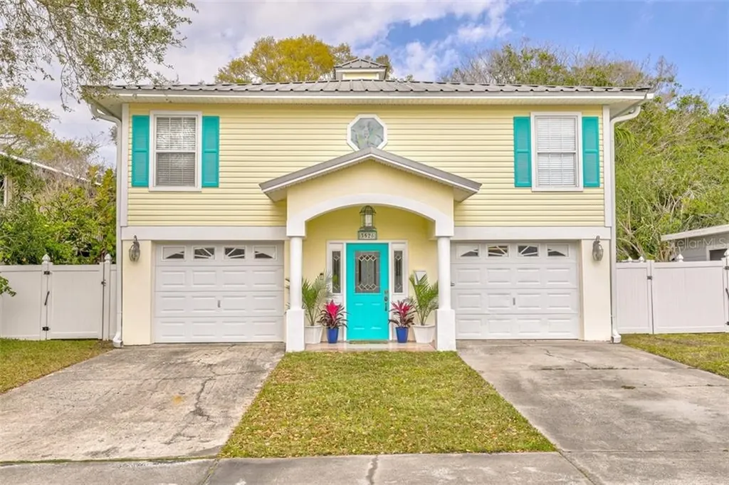 3526 Overlook Drive NE St Petersburg FL 33703