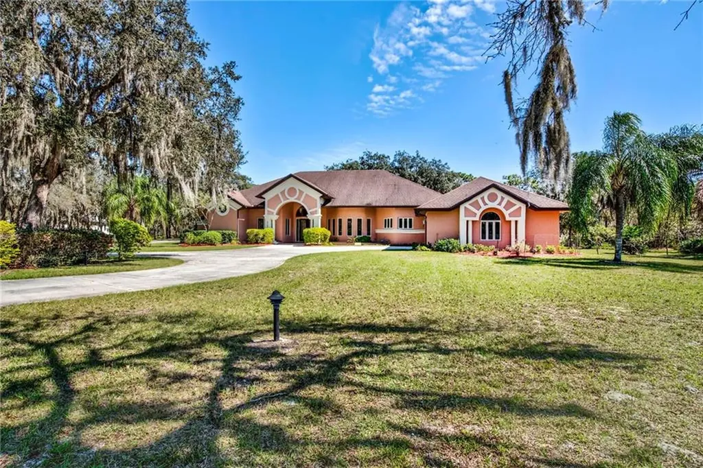 8103 High Oaks Trail Myakka City FL 34251