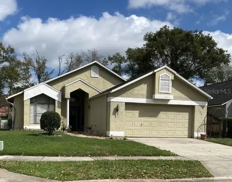 156 Lakebreeze Circle Lake Mary FL 32746