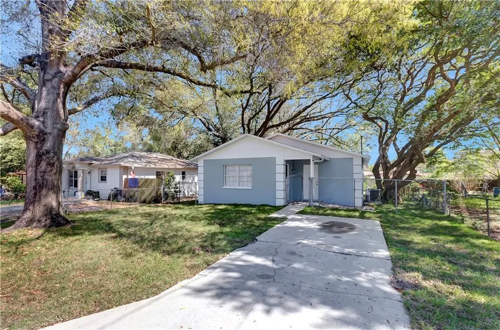 8709 N 48th Street Tampa FL 33617