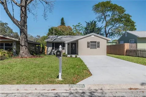 4629 35th Avenue N St Petersburg FL 33713