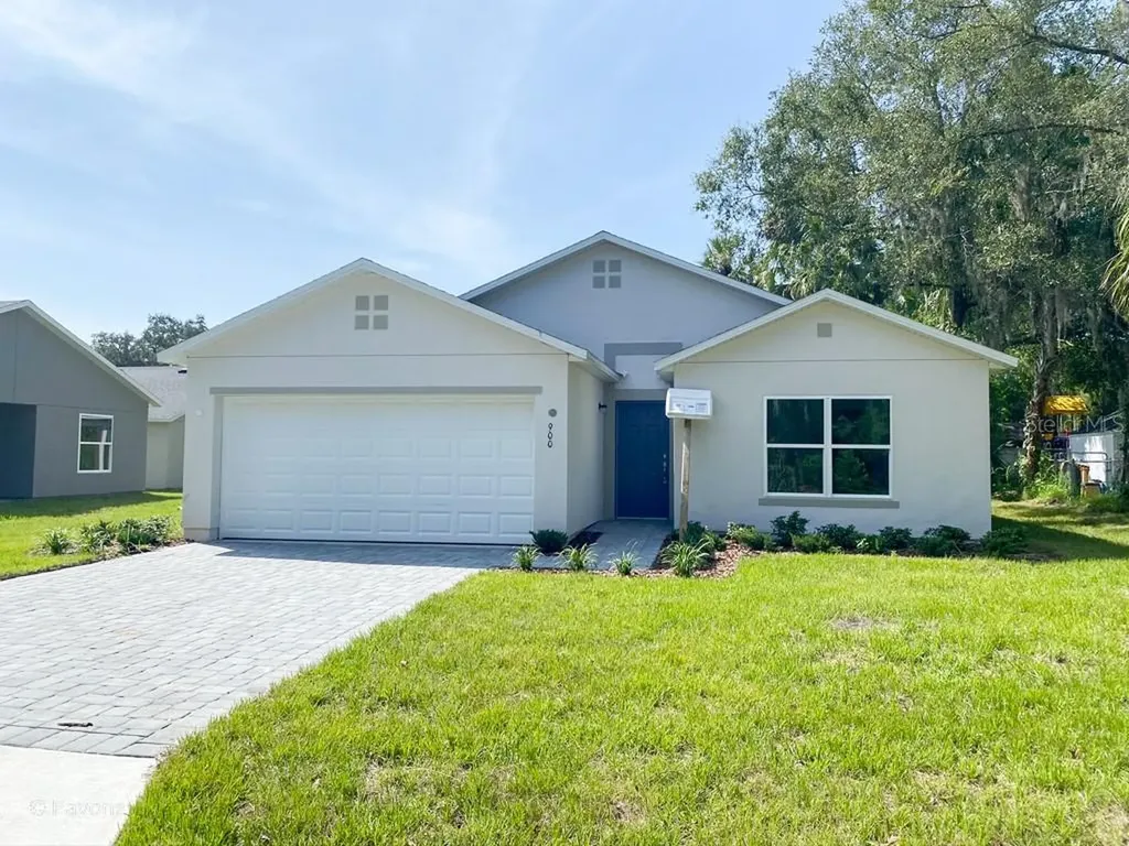 1543 N Orange Street Mount Dora FL 32757
