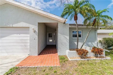 1824 Oak Street Clearwater FL 33760