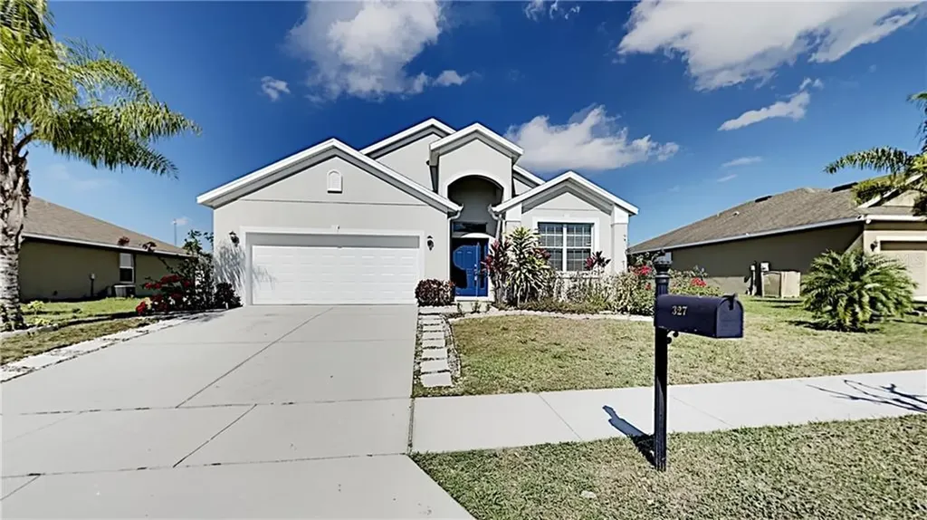 327 Highland Meadows Avenue Davenport FL 33837