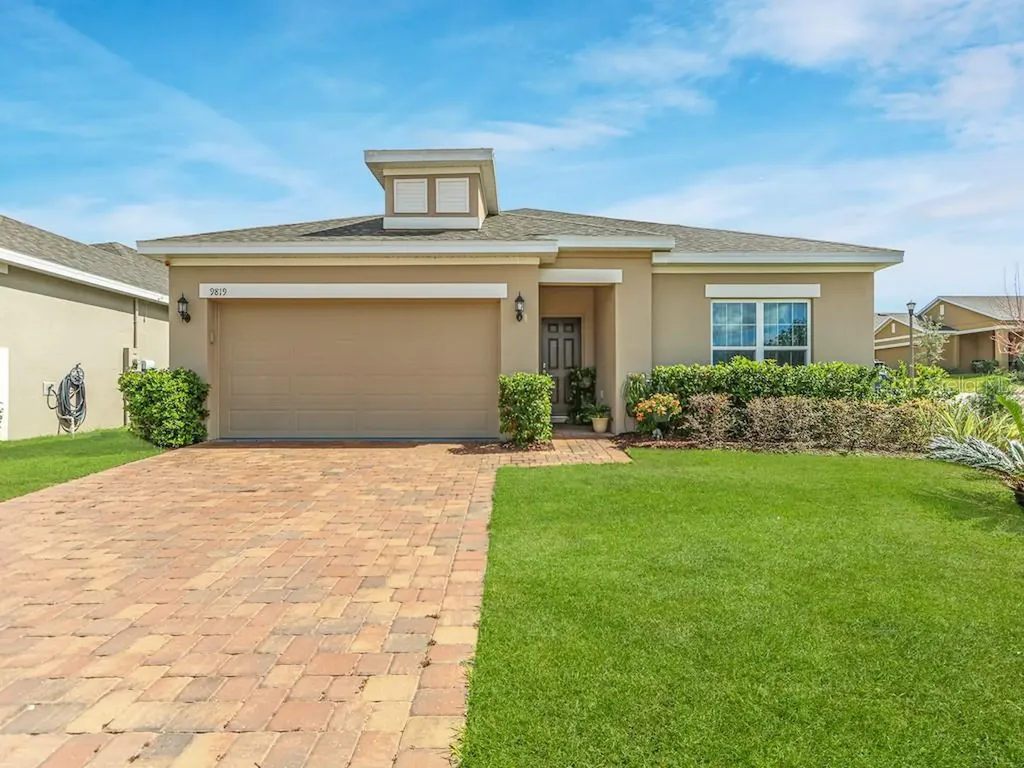 9819 Kinmore Drive Groveland FL 34736