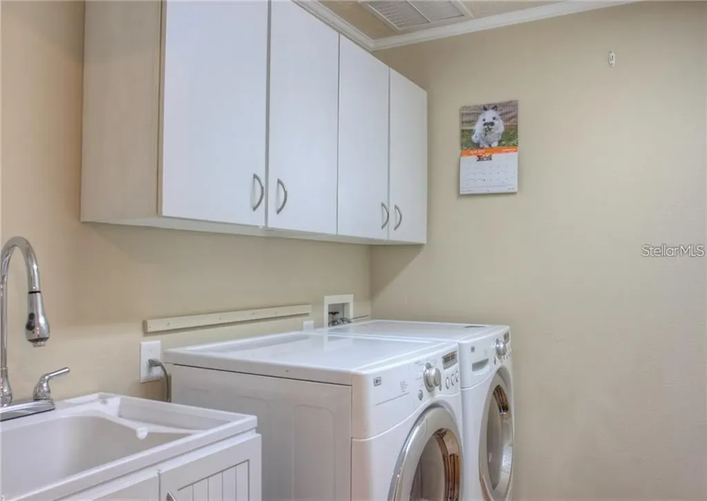7348 Stanhope Court Sarasota FL 34238
