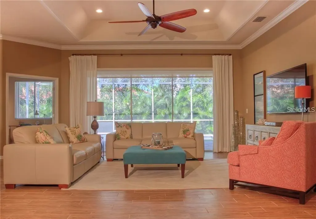 7348 Stanhope Court Sarasota FL 34238