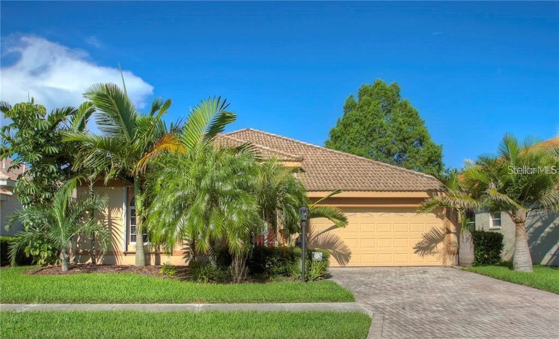7348 Stanhope Court Sarasota FL 34238