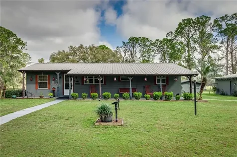 5902 W Knights Griffin Road Plant City FL 33565
