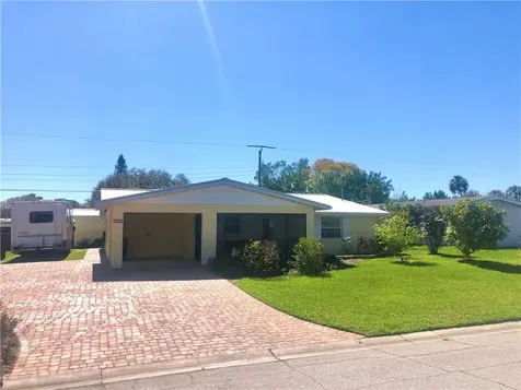 2930 Woodcrest Drive Sarasota FL 34239