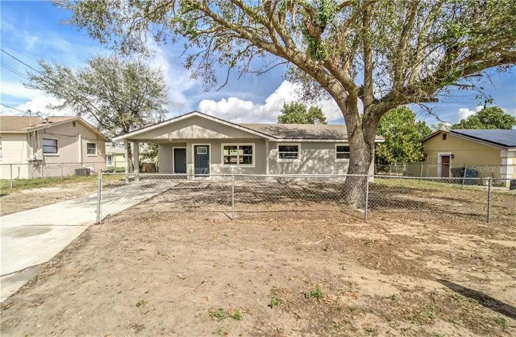 2404 Pryor Avenue Haines City FL 33844