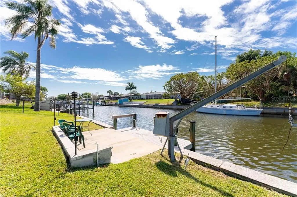 1990 Greenlawn Drive Englewood FL 34223