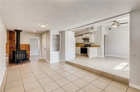 551 Iris Road Casselberry FL 32707