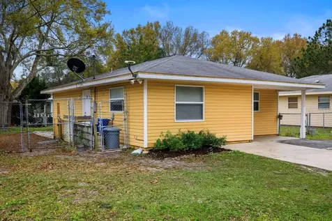 2562 25th Street Sarasota FL 34234