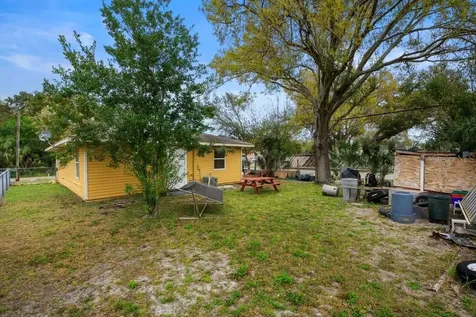 2562 25th Street Sarasota FL 34234