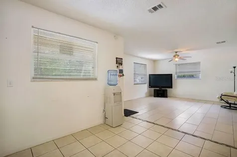 2562 25th Street Sarasota FL 34234