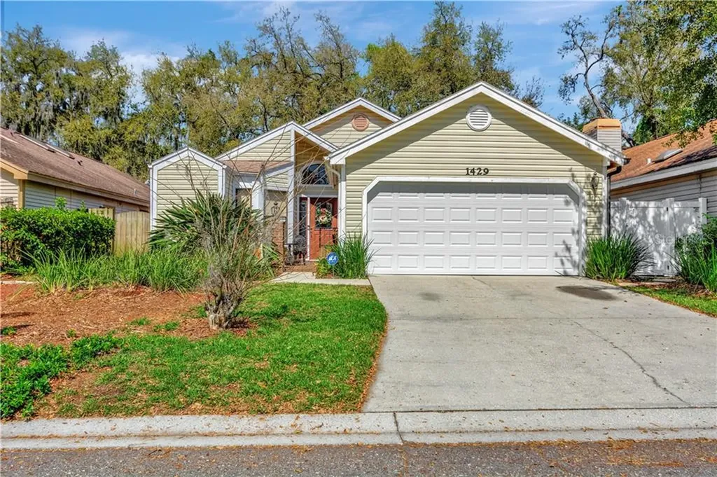 1429 Walden Oaks Place Plant City FL 33563