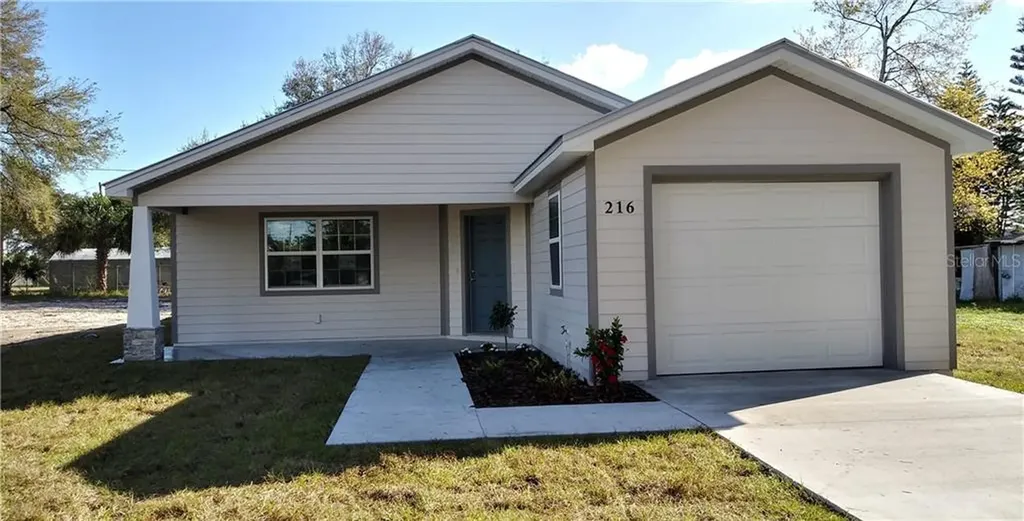 216 Kay Street Auburndale FL 33823